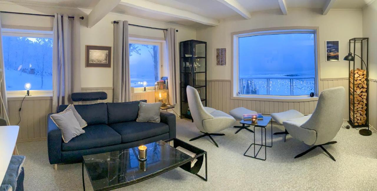 The Red Fjordhouse Holiday home Malsnes